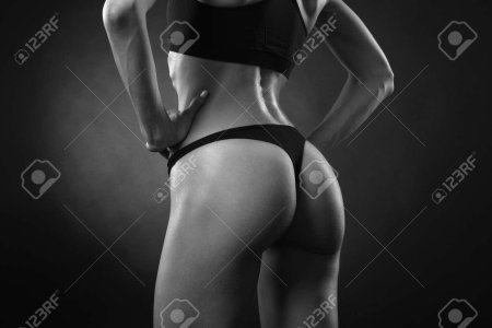 Спортивные женские попки