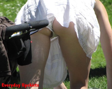 Подглядывание за девушками