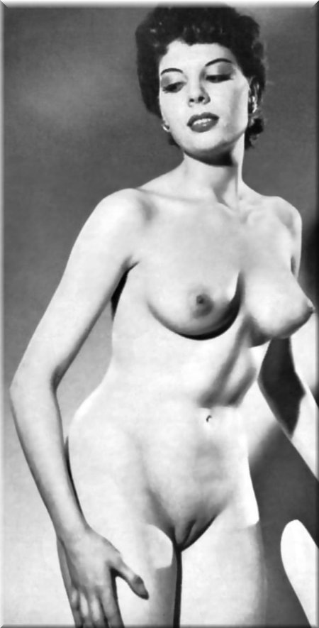 Ретро девушки с бритыми лобками