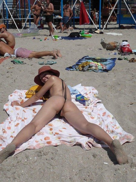 Нудисткий пляж эротика