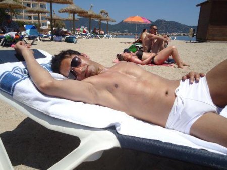 Мужчина на пляже