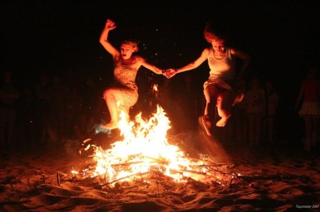 Ивана купала прыжки через костер