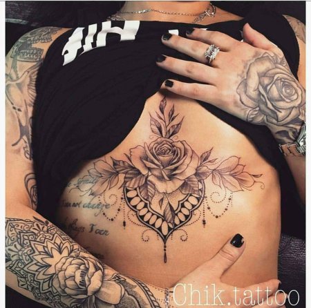 Женская татуировка