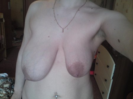 Маленькие висячие груди