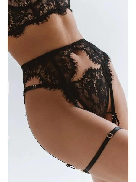 Кружевной пояс для чулок