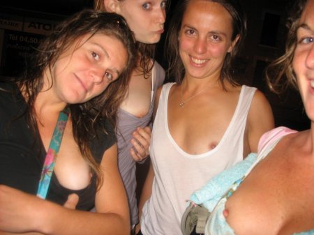 Засветила соски