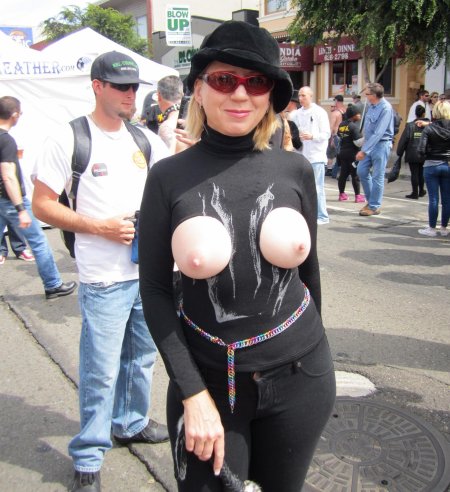 Откровенный бодиарт