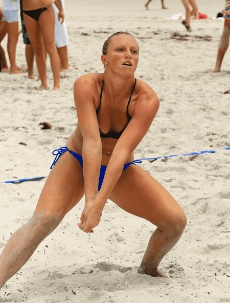 Женский пляжный волейбол