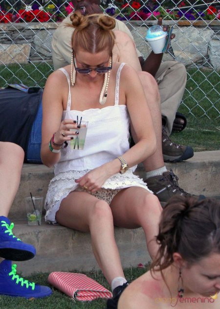 Пьяные девушки засветили