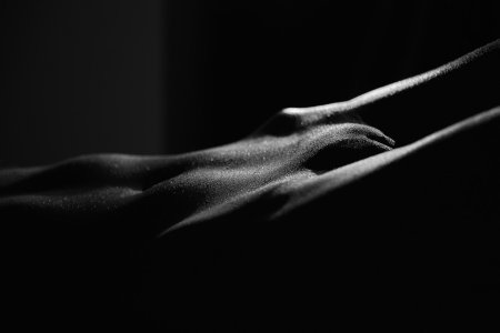 Женские силуэты