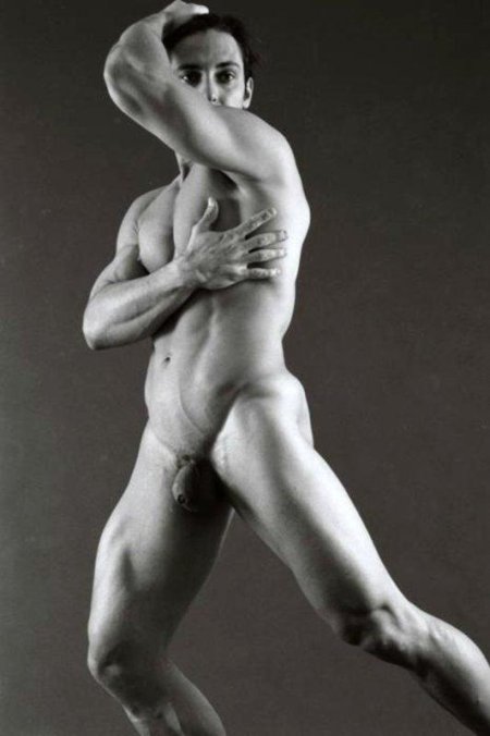 Фотосессия голых мужчин