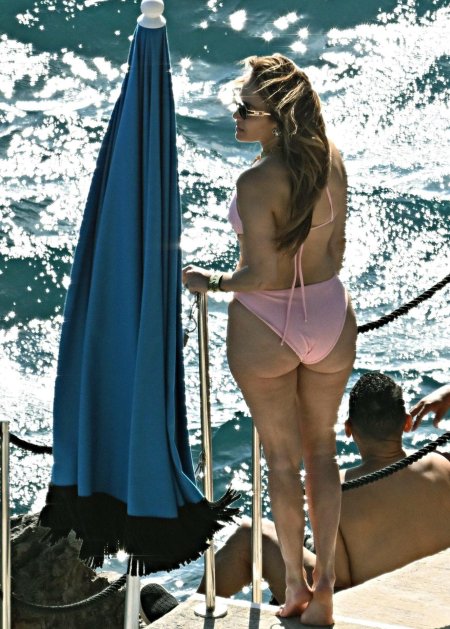 Фигура дженнифер лопес без фотошопа