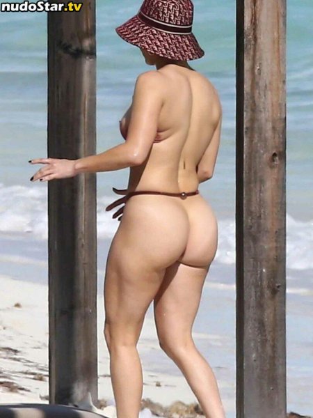 Дженнифер лопез фигура без ретуши