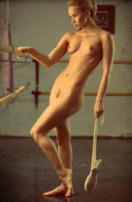 Голая балерина aleska diamond