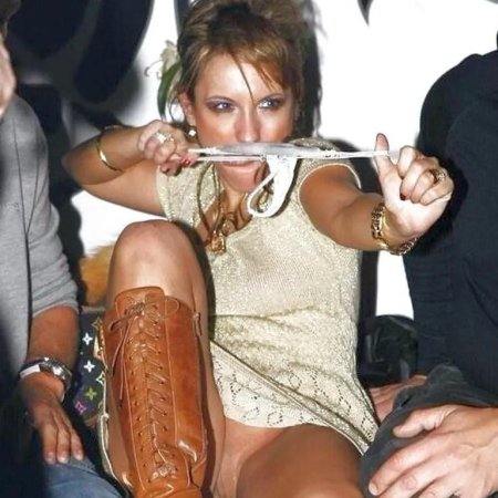 Звезды засветились без трусов