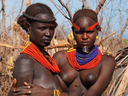 Женщины африканских племен