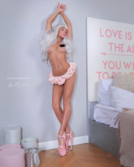 Julia reutova юлия реутова nude