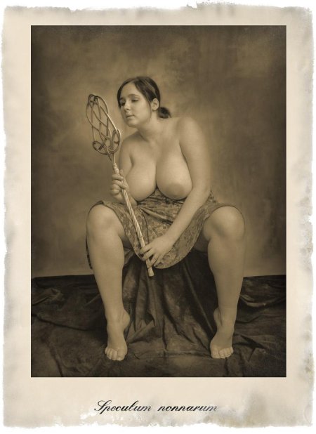 Полные голые женщины ретро