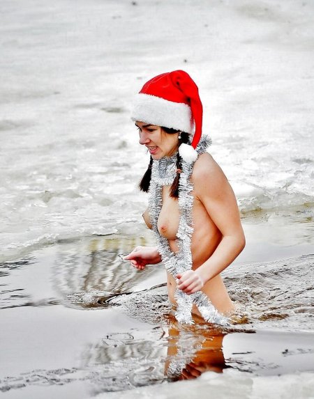 Крещенские купания нагишом