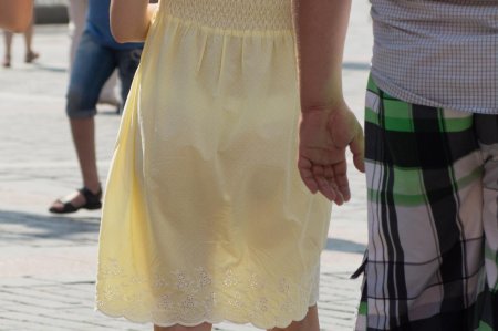 Просвечивает юбка