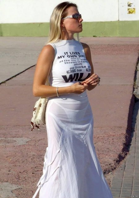 Без белья под одеждой