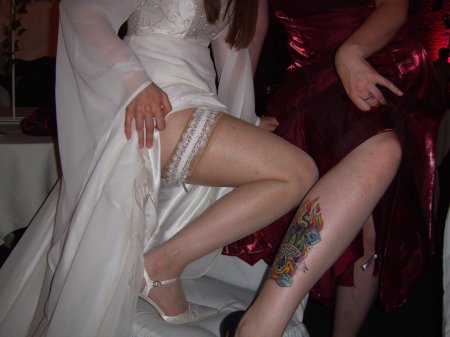 Свадебная подвязка для невесты