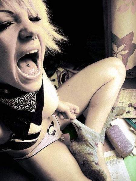 Девушка эмо