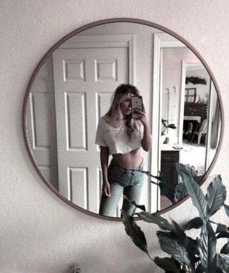 Перед зеркалом