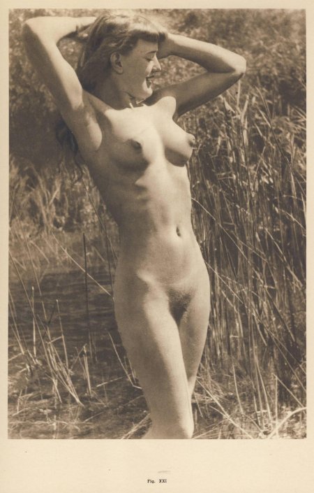 Самая первая обнаженка