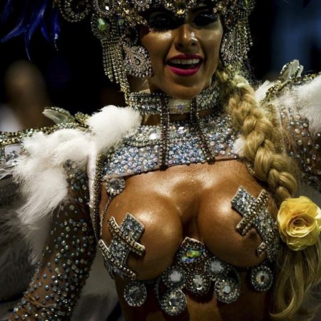 Андреа мартинс бразилия карнавал