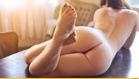 Красивые голые женские попы