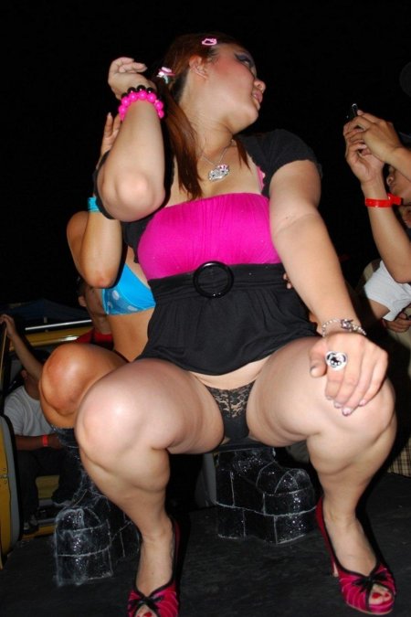 Толстушки без трусиков