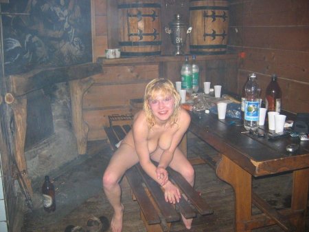 В бане девки