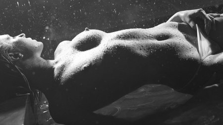 Художественное эротическое