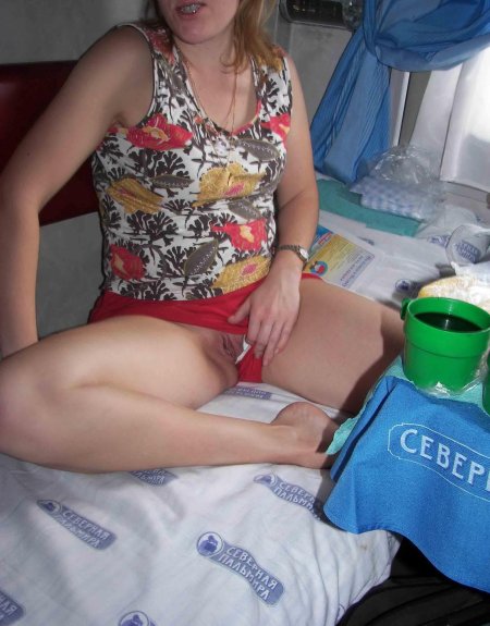 Девушка в плацкарте