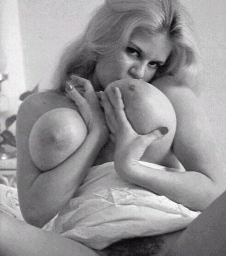 Ретро большие сиськи