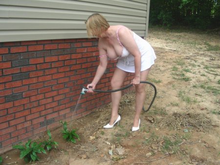 Фотосессия жены на даче