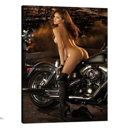 Голые девчонки на мотоциклах