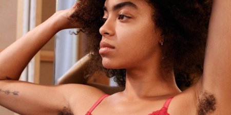 Натали эммануэль небритые подмышки