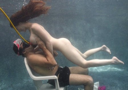 Порно под водой