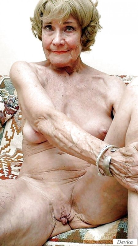 Сиськи очень старых бабушек