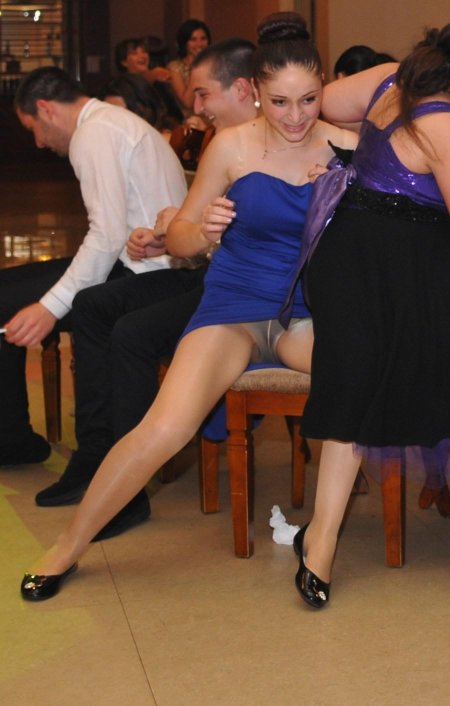 Под платьем на корпоративе