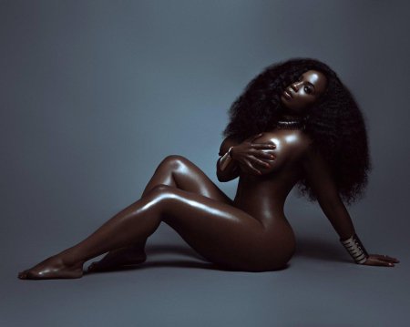 Голая модели