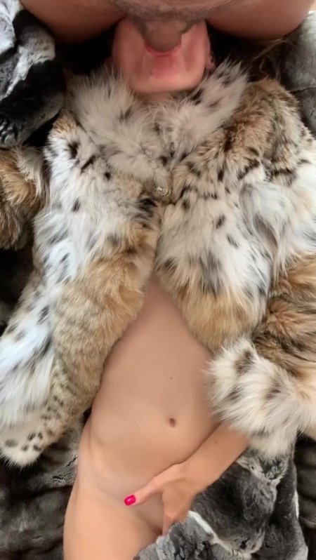 Порно в шубах