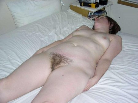 Пьяные голые женщины крупно