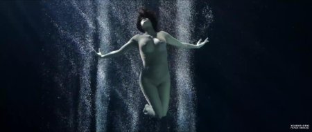 Голые девки под водой