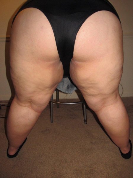 Большие попы пожилых женщин