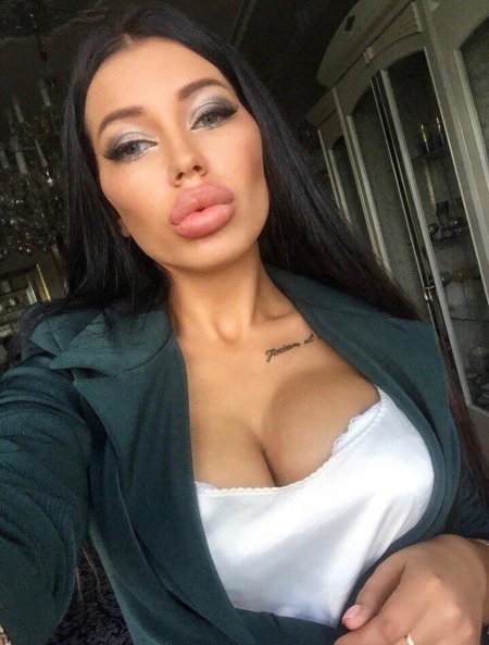 Девушки с накаченными губами красивые
