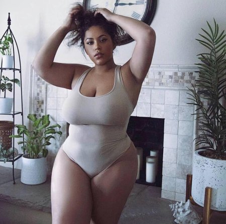 Модель plus-size audrey ritchie