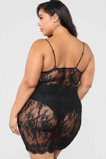 Пышная девушка